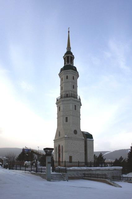 Фото Башня-колокольня с часовней Иоанна Златоуста отмечает первый юбилей