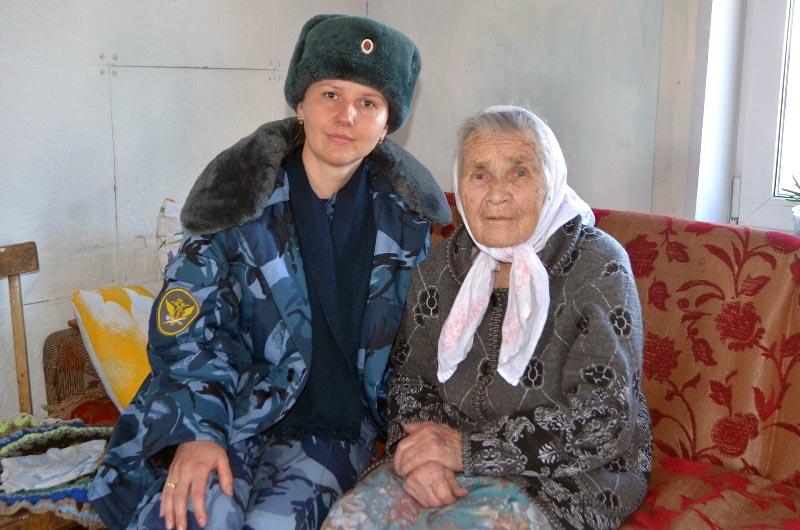 Фото Сотрудники Атлянской колонии спасли из огня 90-летнего ветерана Великой Отечественной войны