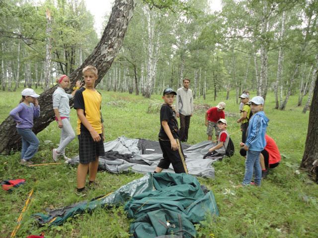 Фото Воспитанники православной воскресной школы совершили экологический лесной поход по окрестностям Юрюзани