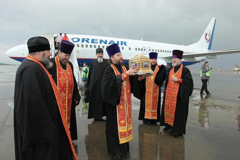Фото В Челябинск доставили ковчег с частицей мощей святителя Спиридона, Тримифунтского чудотворца
