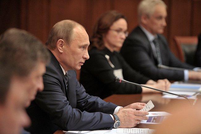 Фото «Либо я работаю неэффективно, либо все вы должны уйти…», - Путин грозит разогнать правительство 