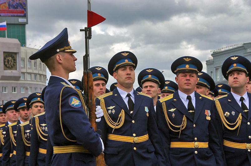 Фото Боевое знамя от президента России получит училище штурманов в Челябинске