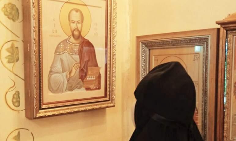 Фото Каждую субботу в Одигитриевском монастыре Челябинска совершается молебен о болящих