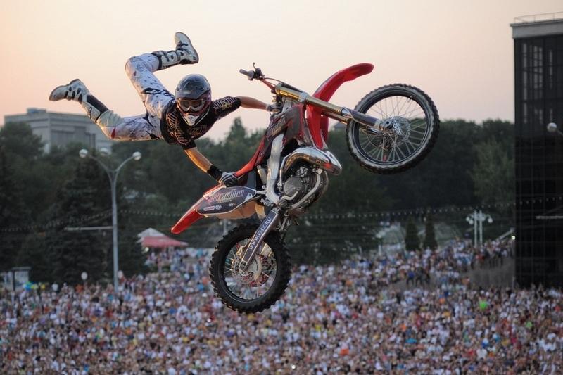 Фото Жители Челябинска увидели главное FMX-событие года