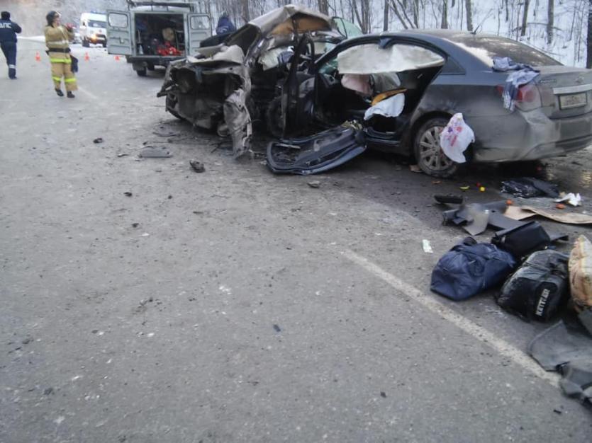 Фото Четыре человека погибли в аварии на автодороге Челябинск-Москва