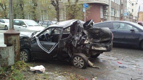 Фото Грузовик устроил массовую аварию в Златоусте: обошлось без жертв