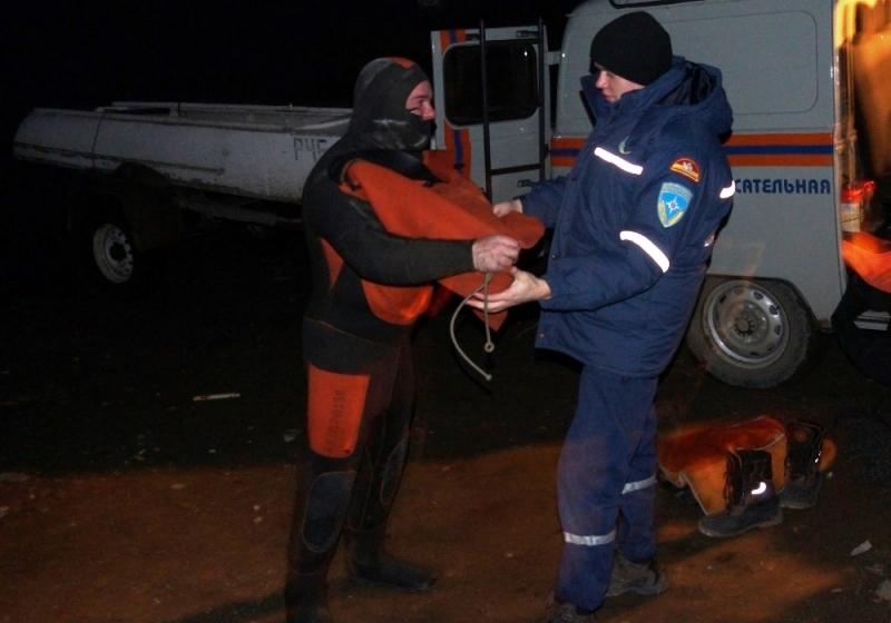 Фото Водолазы нашли тело одной из пяти жертв, утонувших на Аргазинском водохранилище
