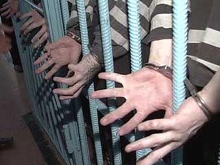 Фото Житель Бакала приговорен к пожизненному лишению свободы за убийство семьи