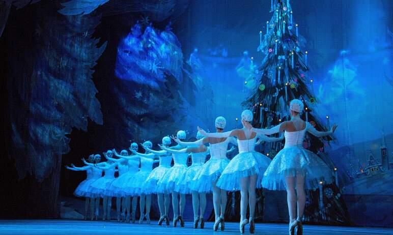 Фото Челябинский театр оперы и балета озвучил новогоднюю афишу