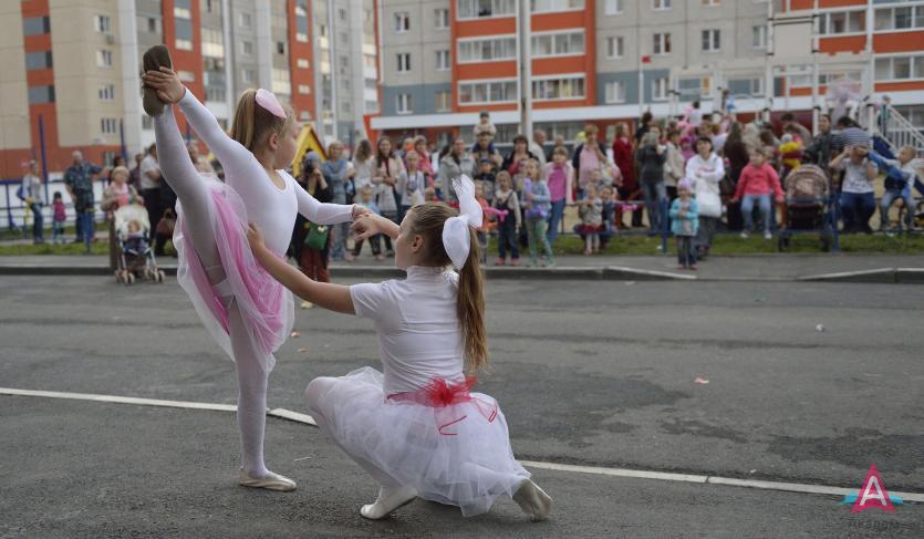 Фото «Академ» в Челябинске собрал соседей на посиделки