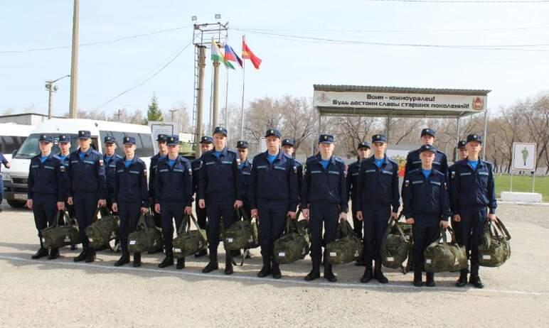 Фото Челябинская область отправила в армию более трехсот призывников