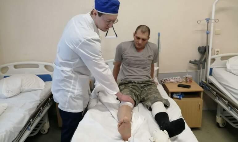Фото Врачи ЧОКБ умело ставят на ноги пациентов с повреждениями суставов