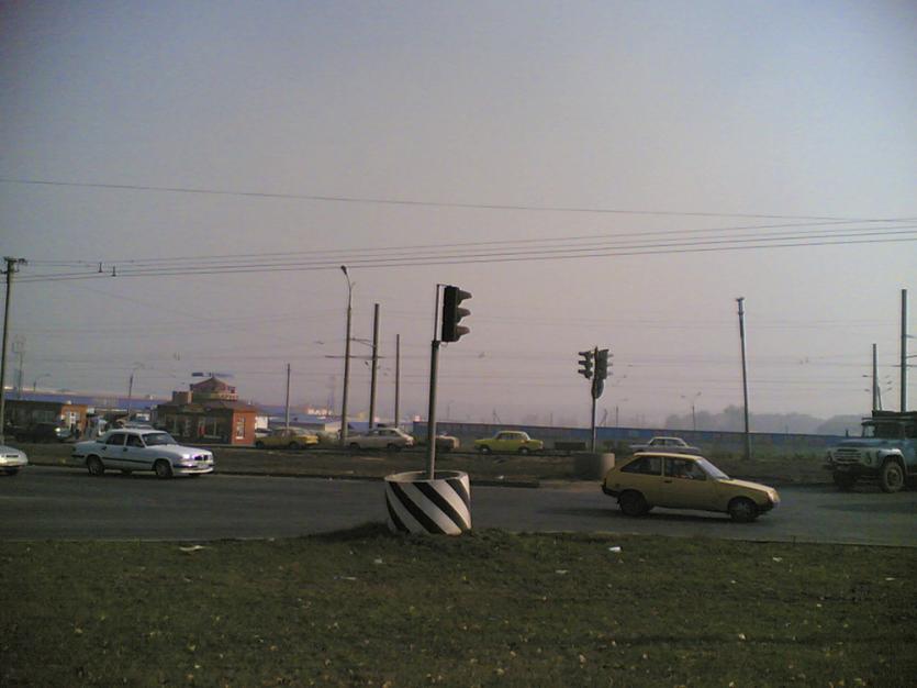 Фото Штормовое предупреждение о высокой степени загрязнения воздуха объявлено в Екатеринбурге. В Челябинске, где народ мучается не первый день - тишина