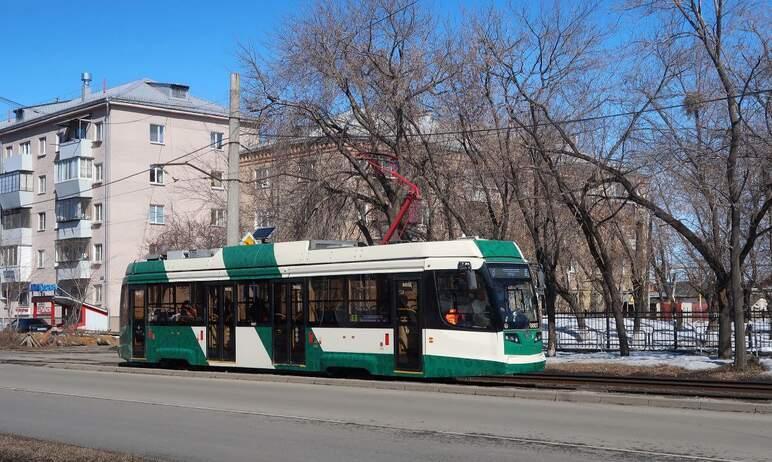 Фото В Челябинске перенесли остановку шестого трамвая на Российской 