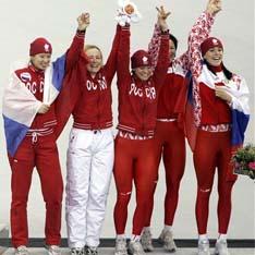 Фото Женская сборная России по скоростному бегу на коньках выиграла бронзовую медаль на Играх в Турине