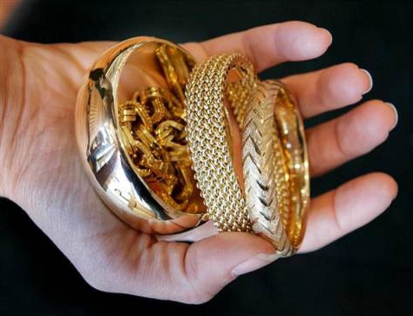 Фото Грабители вынесли из ювелирного магазина в Чебаркуле золото на три миллиона