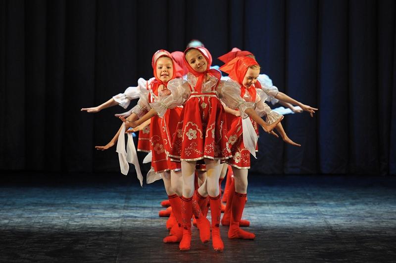 Фото Студийцы Челябинского  ансамбля танца «Урал» покорили «Русскую сказку»