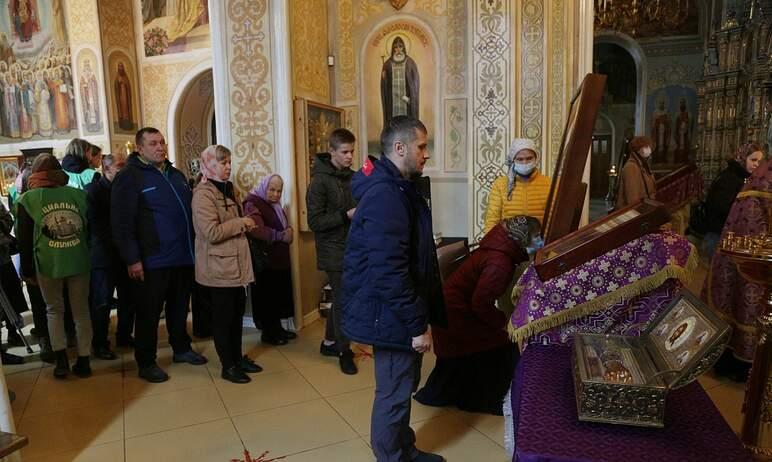 Фото В Челябинск прибыли мощи святых, связанных с исцелениями