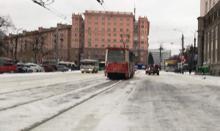 Фото Южноуральцев предупреждают: На дорогах возможен гололед