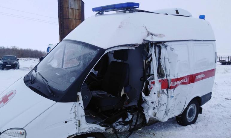 Фото В ДТП со скорой под Магнитогорском один пациент погиб и четверо человек пострадали