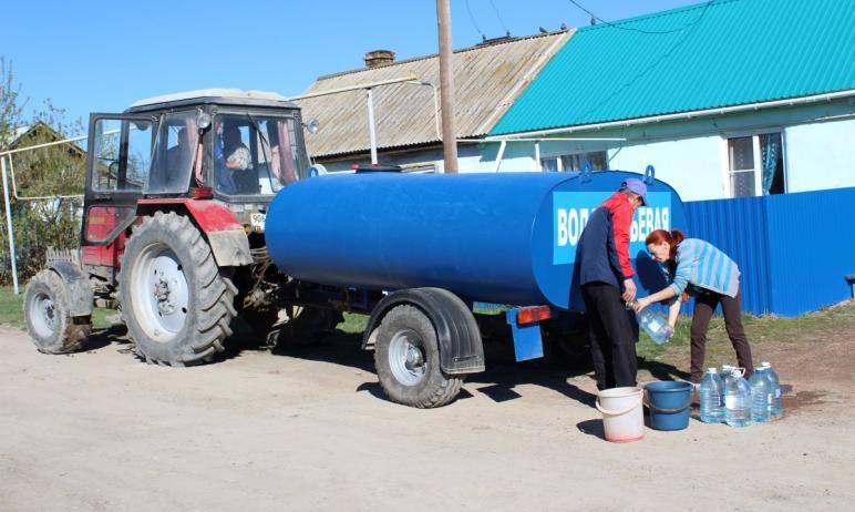 Фото В деревне Шумаки, где в воде найдена ртуть, начали бурить новую скважину