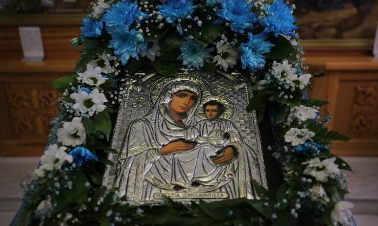Фото Православные чествуют Иерусалимскую икону Божией Матери