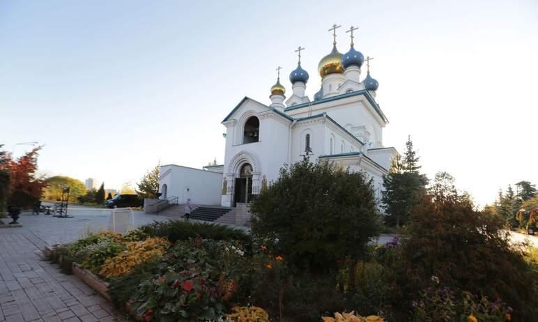 Фото У православных большой праздник - День Святой Троицы