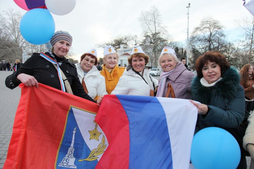 Фото В Челябинске открывается фотовыставка «Мы вместе», посвященная годовщине присоединения Крыма к России