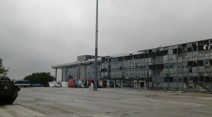 Фото Ополчение Новороссии: «Донецкий и Луганский аэропорты еще полностью не взяты»