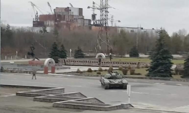 Фото Российские военные сообщили о контроле над Чернобыльской АЭС