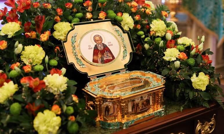 Фото В Челябинск доставили чудотворную святыню - ковчег с частицей мощей преподобного Сергия Радонежского
