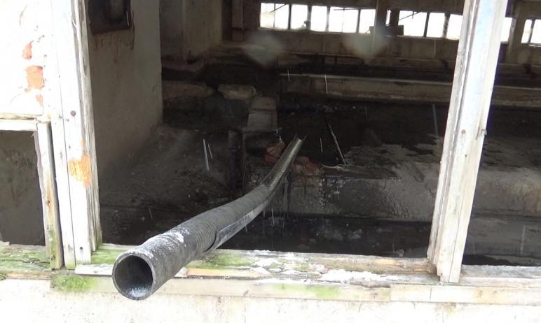 Фото В Полетаево выявлен факт незаконного сброса канализационных стоков