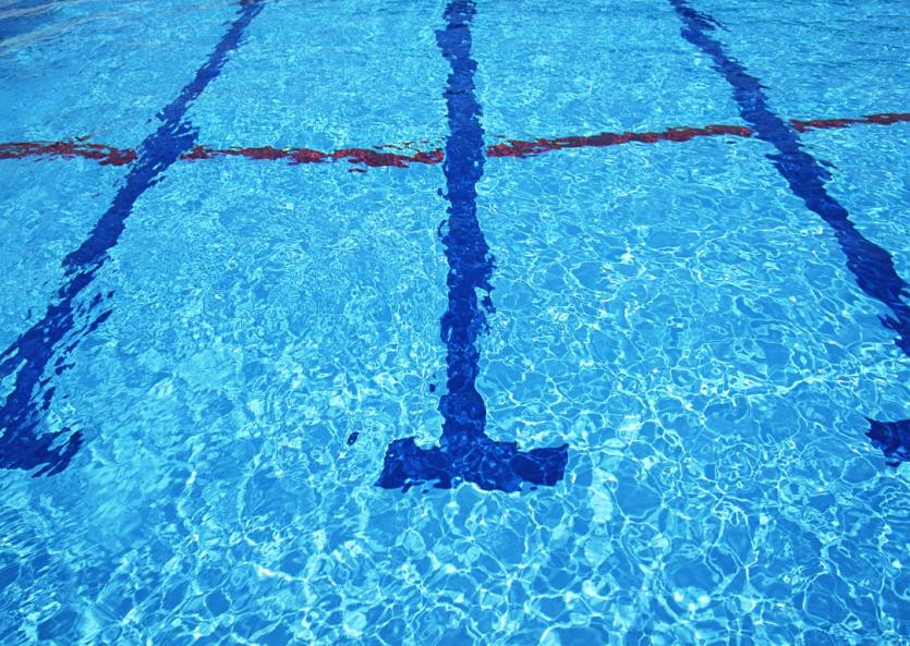 Фото Челябинский бассейн приглашает женщин бесплатно поплавать 8 марта