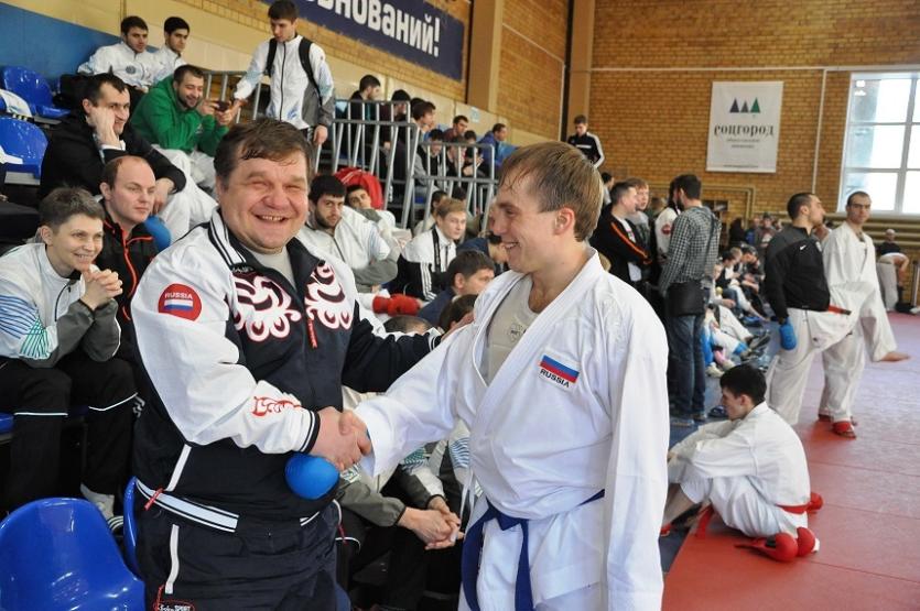 Фото В Челябинске прошел чемпионат УрФО по каратэ