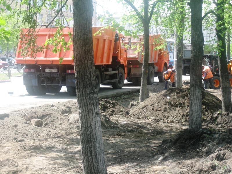 Фото В Магнитогорске продолжаются работы по благоустройству города