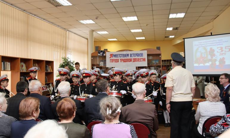 Фото Совет ветеранов Курчатовского района Челябинска торжественно отметил 35-летие 
