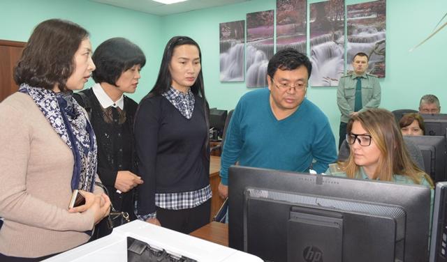 Фото Перспективы оптимизации работы ТЛК «Южноуральский» обсудили таможенники Челябинской области и Китая