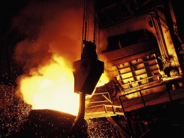 Фото На Челябинском металлургическом комбинате погибло двое рабочих
