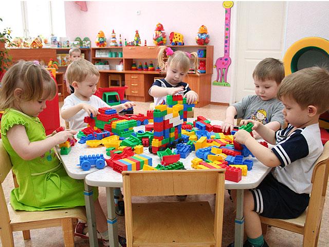 Фото К 1 сентября власти Челябинска обещают всем трехлеткам места в детских садах