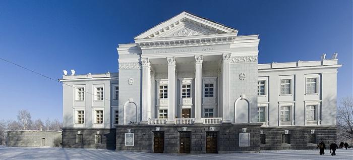 Фото  «Златмаш» в 2012 году вложил в развитие Дворца культуры «Победа» более четырех миллионов рублей