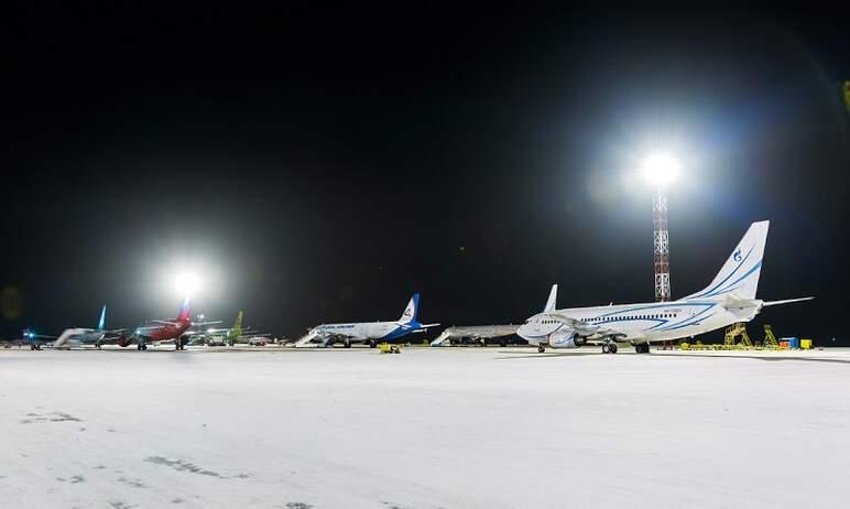 Фото Челябинский аэропорт закрыли из-за сильного снегопада