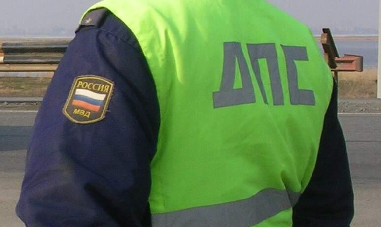 Фото Жительница Коркино случайно заперла в автомобиле своего 1,5-годовалого малыша