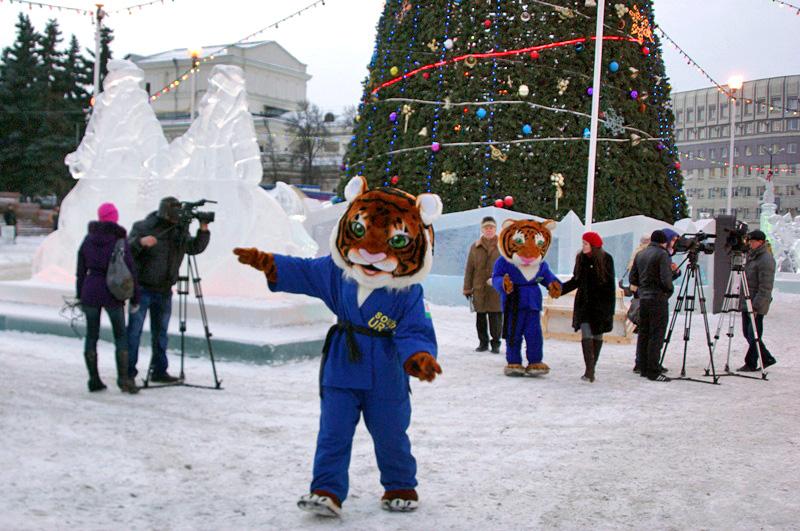 Фото В южноуральских городах открывается сезон снежных городков