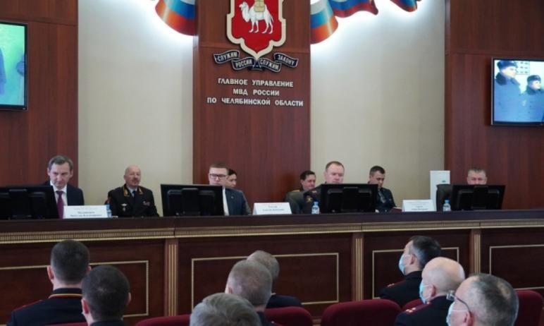 Фото Алексей Текслер поблагодарил южноуральских полицейских за работу