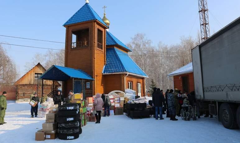 Фото Из Челябинской епархии в зону СВО отправились особенные пряники, сало, окопные свечи