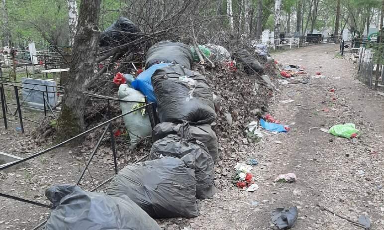 Фото Мэрия Коркинского района: Ликвидация свалок мусора на кладбище – процесс длительный