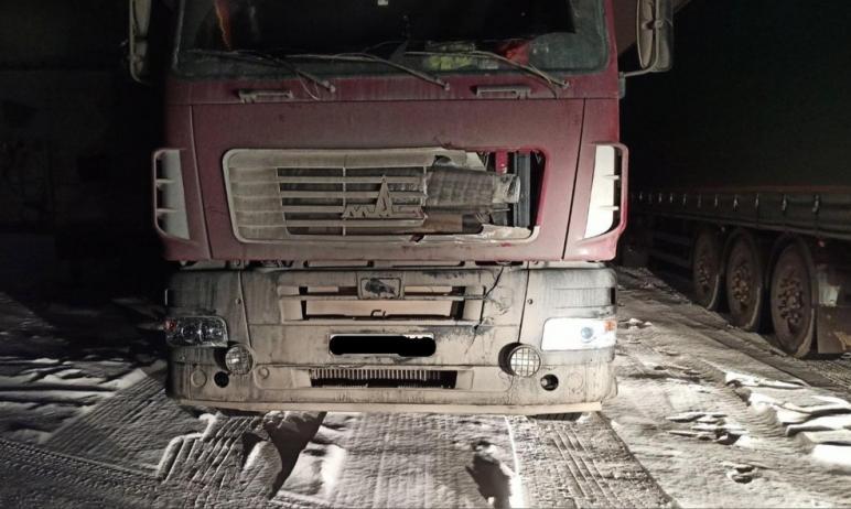 Фото В Сосновском районе грузовик насмерть сбил пешехода, который шел по проезжей части