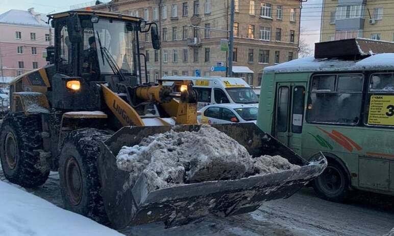 Фото Наталья Котова назвала количество дорожной техники в Челябинске