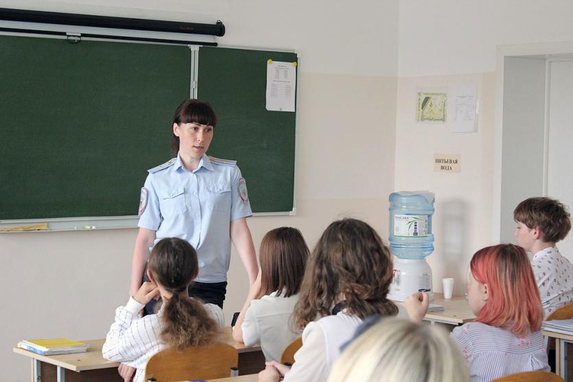 Фото Полиция проводит в Челябинске подростковую операцию «Твой выбор!»