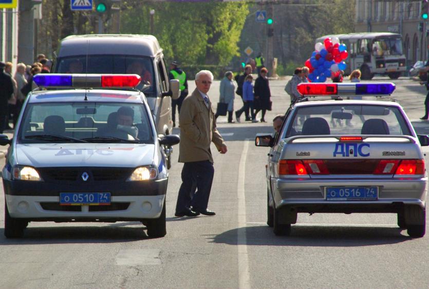 Фото В Челябинске ищут автомобилиста, сбившего на «зебре» насмерть пешехода